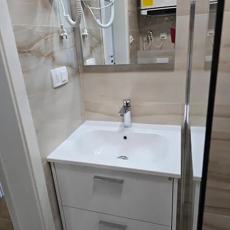 Dado Apartment *