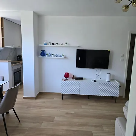 Apartment Dado